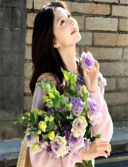 《嗜血追星女》人物深度：的创作历程与幕后花絮 理解表演与导演的配合